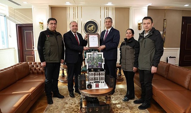 Aromatik bitkilerden üretilen ürünler satışa hazır