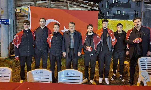 Askere gidecek 21 genç için muhtar program düzenledi