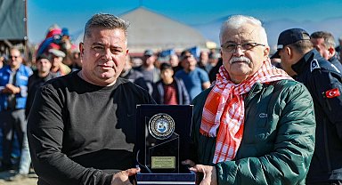 Balıkesir'de deve güreşi heyecanı yaşandı