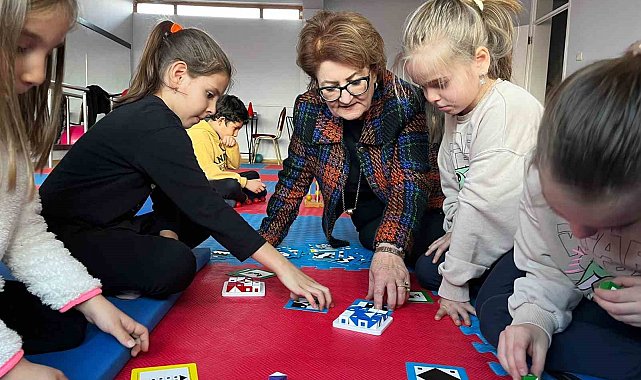 Başkan Çelik çocuklarla eğlenceli vakit geçirdi