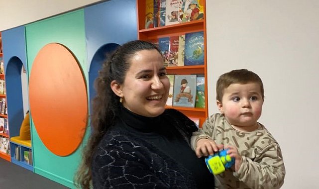 Başkan Ekinci, Bebek Kütüphanesi'nde miniklere masal okudu