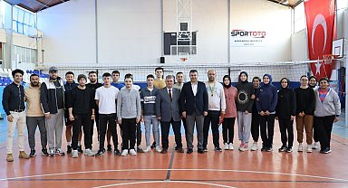 Başkan Necdet Akel'den polis adaylarına moral ziyareti