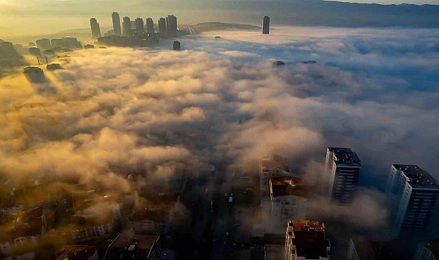 Başkent'te sisli sabahın masalsı görüntüsü