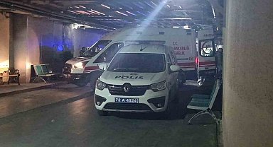 Batman'da eski karısıyla kavga eden şahıs aldığı bıçak darbesiyle öldü