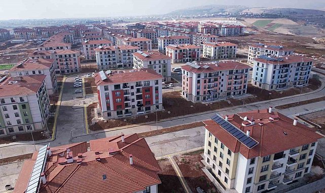 Baykar'ın konutlarına yerleşen depremzedelerden teşekkür