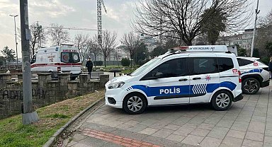 Bayrampaşa'da parkta intihar: Şahsın sanal kumarda para kaybettiği için kendini vurduğu iddia edildi