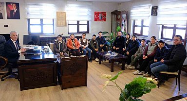 Belediye Başkanı Taşkan'dan "Gassal" videosu ile sosyal medyada büyük beğeni toplayan öğrencilere teşekkür