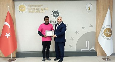 Benin Cumhuriyeti uyruklu öğrenci Kütahya'da Müslüman oldu