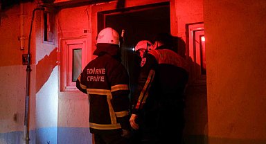 Benzin döküp evi kundakladılar