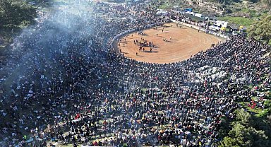 Binlerce güreş sever Pamucak Arena'da buluştu