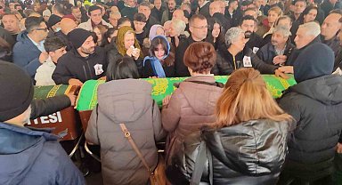 Bolu'daki otel yangınında hayatını kaybeden Sarıtaş ailesi toprağa verildi