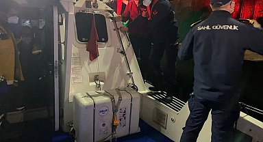 Bozcaada'da rahatsızlanan vatandaş Sahil Güvenlik ekiplerince tahliye edildi