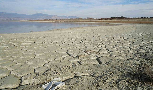 Burdur Gölü'nde alarm: Su seviyesi yarım asırda 21 metre düştü