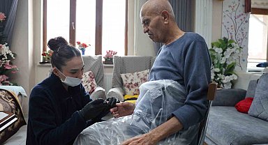 Büyükşehir Belediyesi ücretsiz evde kişisel bakım hizmetleri ile yüzleri güldürüyor