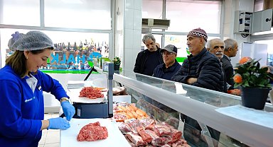 Büyükşehir'in 'Emekli Kart'ını Aydınlılar çok sevdi