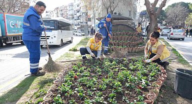 Büyükşehir'in çiçekleri Söke'yi renklendirdi