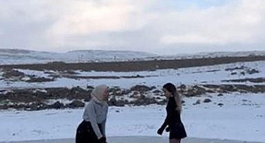 Buz patencilerinin yeni rotası Çıldır Gölü