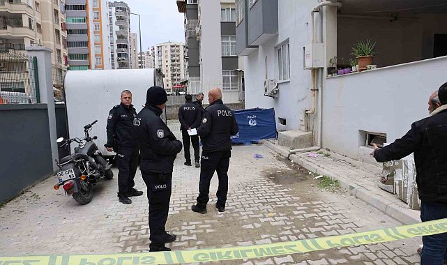 Cam silerken 13. kattan düşen kadın hayatını kaybetti