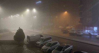 Çanakkale Boğazı sis nedeniyle transit gemi geçişlerine kapatıldı