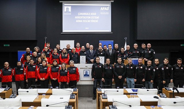 Çanakkale'de AFAD "Akreditasyon ve Arma Teslim Töreni" Düzenlendi