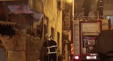 Çanakkale'de baca yangınında ev zarar gördü