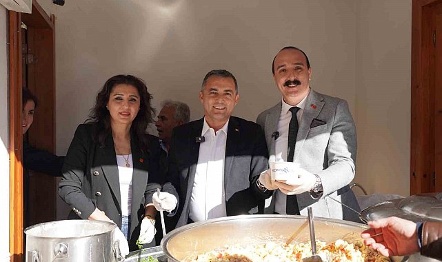 Çandır Fasulyesi Şenliği'nde vatandaşlara piyaz ikramı