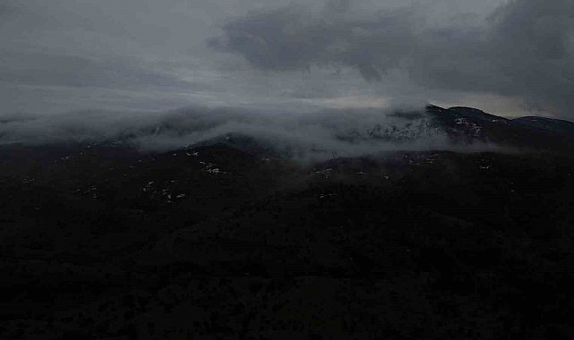 Çankırı'da sis ve karlı dağların buluşması mest etti