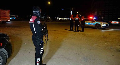 Canlı bomba ihbarı ekipleri alarma geçirdi