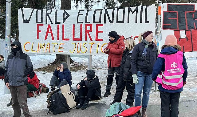 Davos'ta Dünya Ekonomik Forumu karşıtı protesto