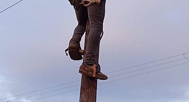 DEDAŞ çözüm bulamayınca vatandaşlar sokak lambalarını kendileri onardı