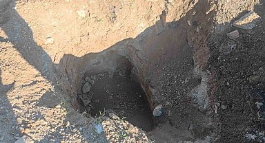 Define ararken jandarmaya yakalandılar