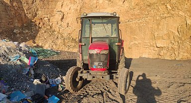 DEM'li Artuklu Belediyesi kaçak çöp dökerken suç üstü yakalandı