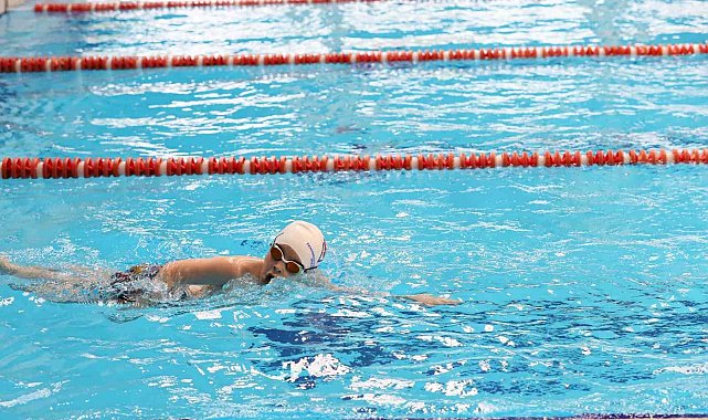 Denizli'nin ev sahipliğinde Türk Devletleri Teşkilatı yüzme yarışları düzenlendi