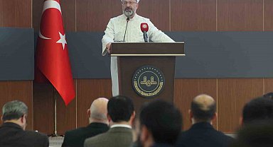 Diyanet İşleri Başkanı Erbaş: "Uğrunda sıkıntı çekmeye, yorulmaya değer en asil gaye ilimdir"