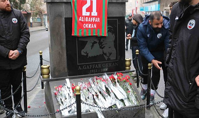Diyarbakır'da şehit edilen Ali Gaffar Okkan ve 5 polis memuru anıldı