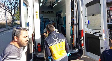 Dolmuş yayaya çarptı: 1 yaralı