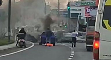 Düzce'de seyir halindeki otomobil alev aldı