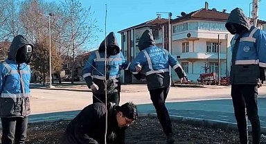 Erbaa Belediyesi Squid Game trendini çevre duyarlılığıyla buluşturdu