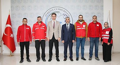 Erciş'te en fazla kan bağışında bulunan vatandaşlara plaket ve berat