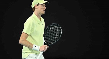 Erkekler Avusturya Açık'ta kazanan Jannik Sinner