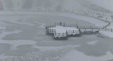 Erzincan'da buz tutan şelale, göl ve göletler havadan görüntülendi