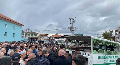 Eski Bakan Yardımcısı Ahmet Yıldız'ın babası son yolculuğuna uğurlandı