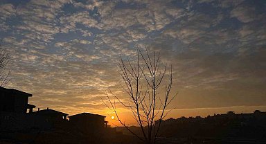 Eskişehir'de gün doğumunda kartpostallık manzaralar oluştu