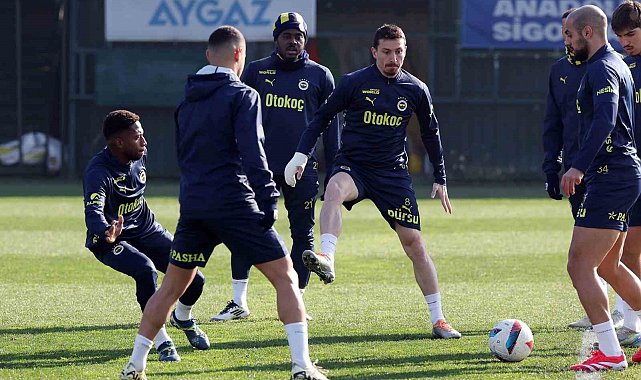 Fenerbahçe, Adana Demirspor maçı hazırlıklarını tamamladı