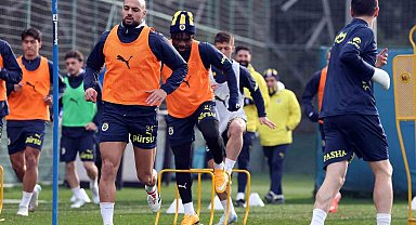 Fenerbahçe, Lyon maçı hazırlıklarına başladı