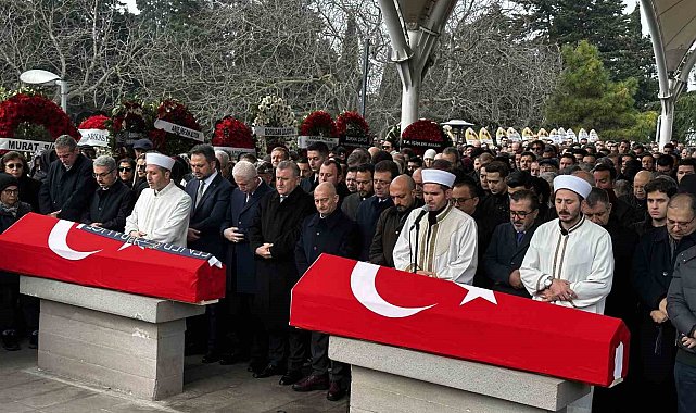 Fenerbahçeli sporcu Vedia Nil Apak ve annesi Ferda Apak son yolculuğuna uğurlandı