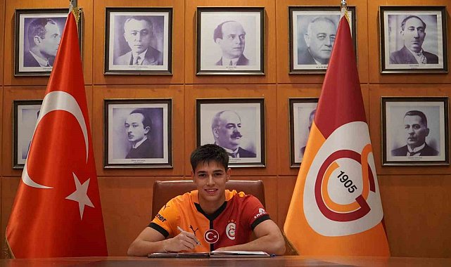 Galatasaray, genç futbolcu Berat Yılmaz'ın sözleşmesini uzattı