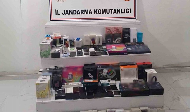 Gaziantep'te 1 milyon TL değerinde kaçak elektronik eşya ele geçirildi