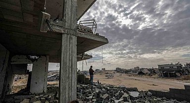 Gazze'de binaların enkazından 53 kişinin daha cansız bedeni çıkarıldı