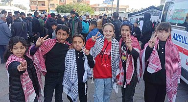 Gazze'de Filistinliler ateşkes coşkusuyla sokaklara döküldü